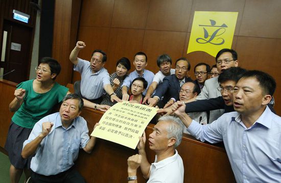 香港部分反对派议员拒赴深圳与中央官员谈政改 国内 第1张