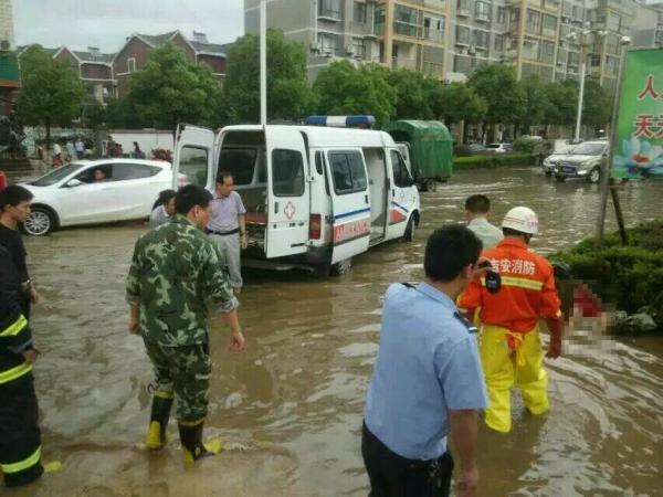 狂风暴雨，江西新干县两小学生回家路上触电身亡 国内 第1张