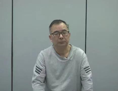 厅官看上女老板：产生强烈保护欲 疯狂捞钱供养两家庭 记录 第1张